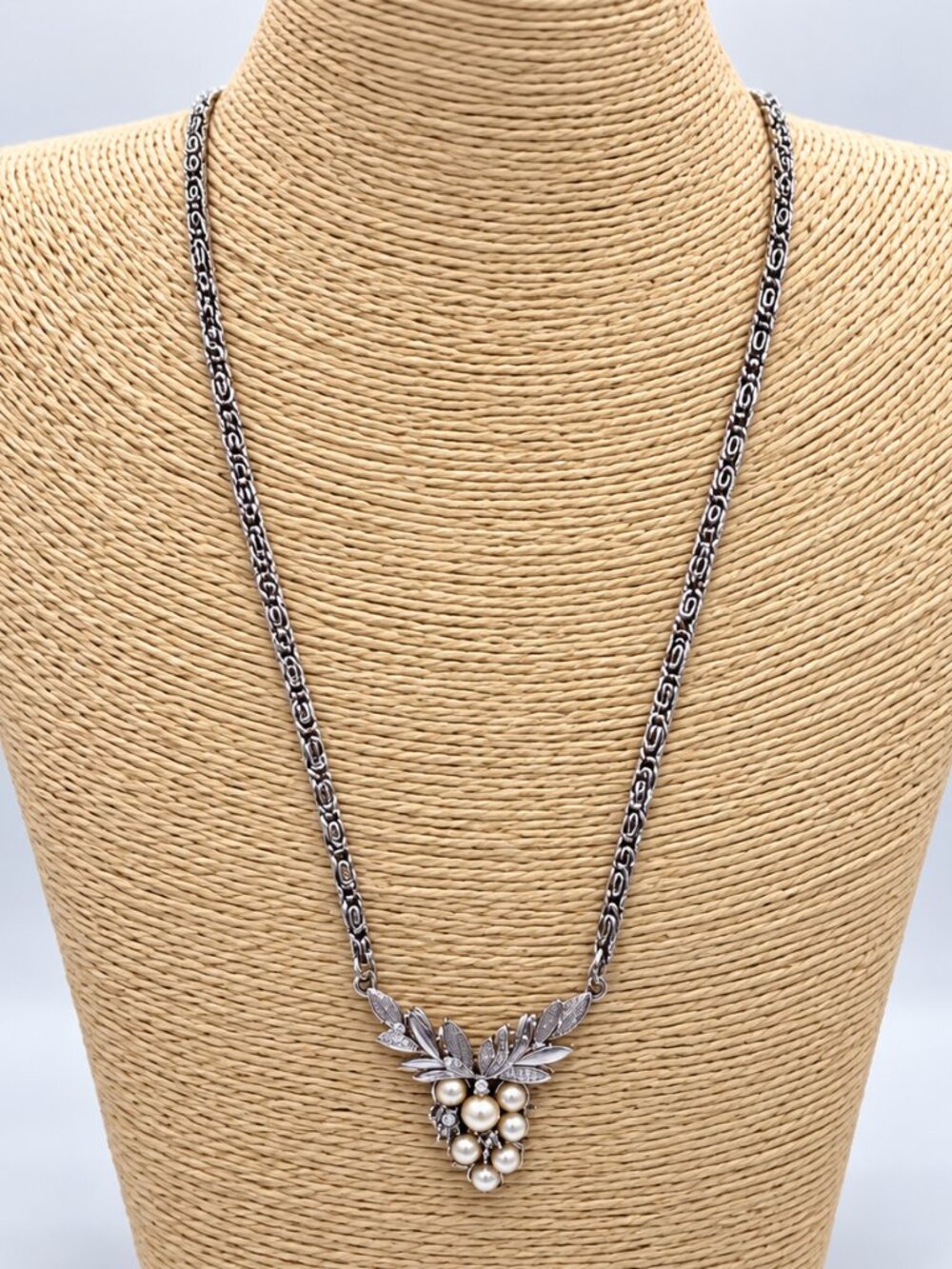 Avon Silver Tone Faux Pearl Grape Cluster Leaf Pendant Necklace